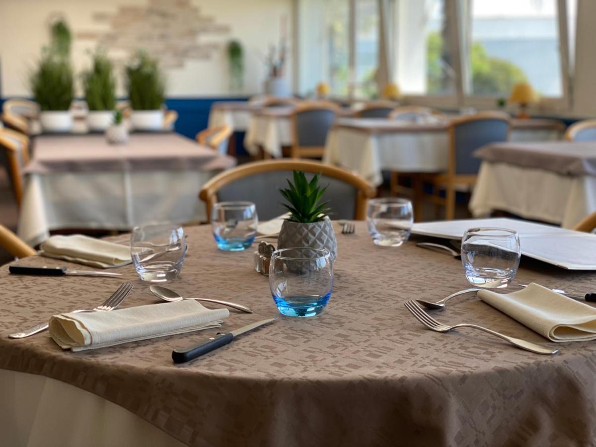 Hotel Fontaine, Μορλαί Εξωτερικό φωτογραφία
